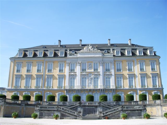 Schloss Augustusburg vom Schlosspark aus